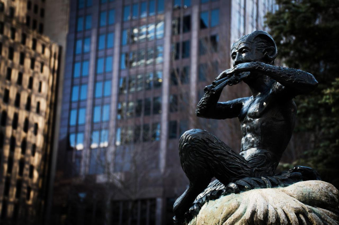 インディアナポリスFrontdesk Penn Street Tower Apts Downtown Indyアパートメント エクステリア 写真