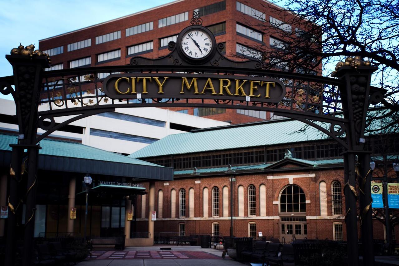 インディアナポリスFrontdesk Penn Street Tower Apts Downtown Indyアパートメント エクステリア 写真
